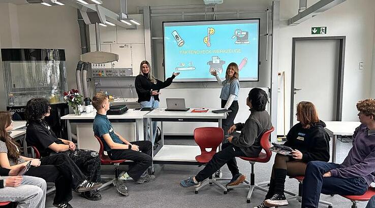 Schulfach „Fake News“ erkennen